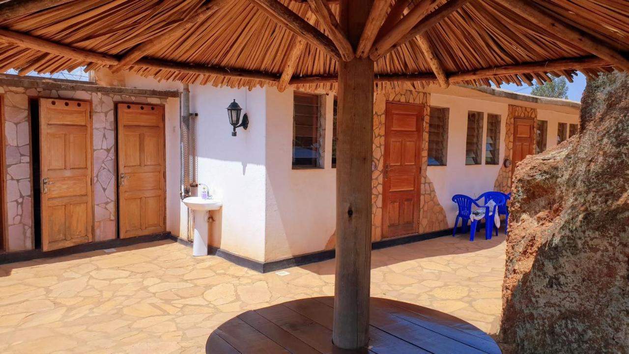 Banda Lodge Masaka Exterior photo